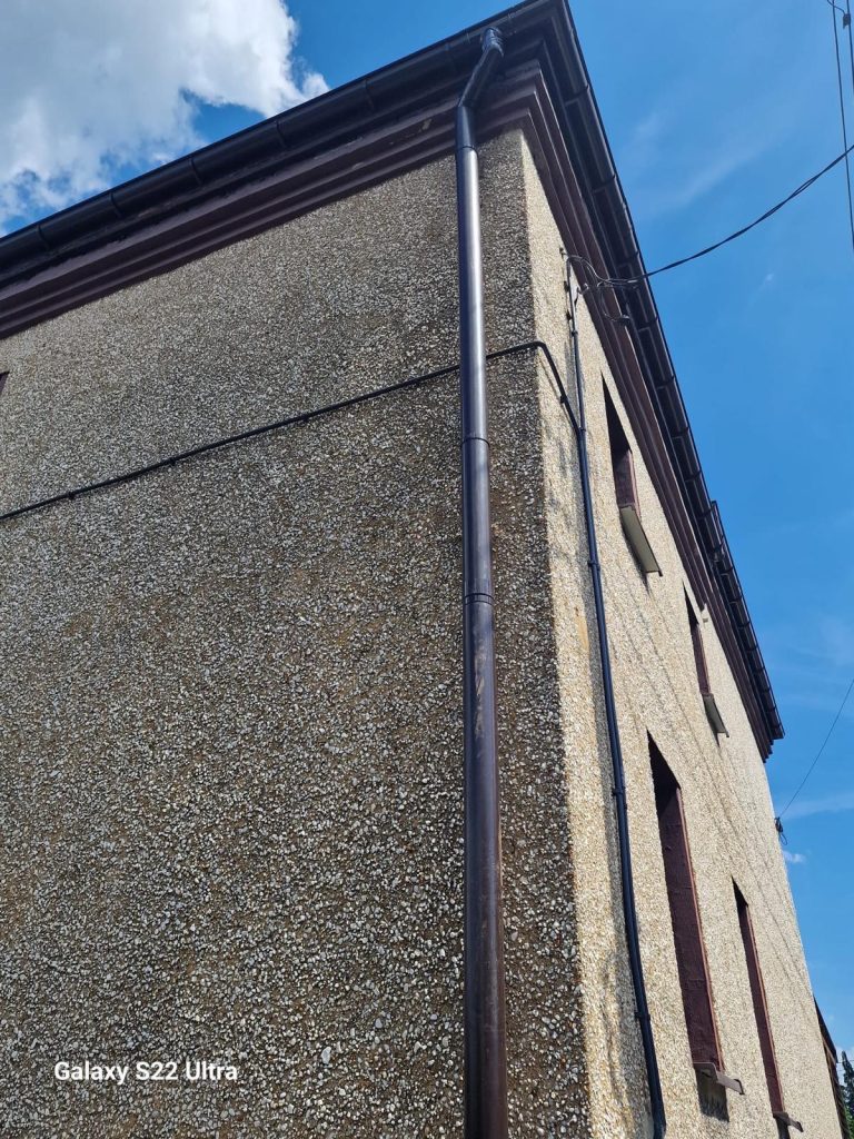 Docieplanie poddaszy i dachów płaskich